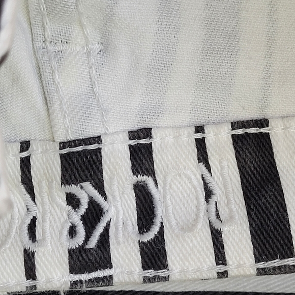 Rock & Roll Cowgirl Denim  High rise flare Beetlejuice pants 32×34 - Picture 6 of 9